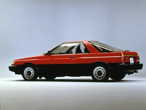 Характеристики автомобиля Nissan Sunny RZ-1 1.5 turbo type A (08.1986 - 08.1987): фото, вместимость, скорость, двигатель, топливо, масса, отзывы