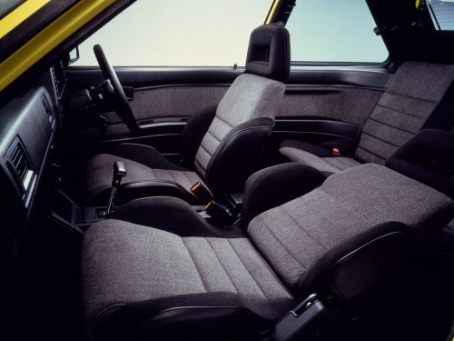 Характеристики автомобиля Nissan Sunny 1.6 306 Twincam Rt (09.1985 - 08.1987): фото, вместимость, скорость, двигатель, топливо, масса, отзывы