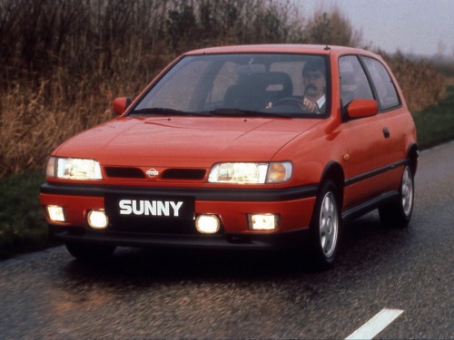 Характеристики автомобиля Nissan Sunny 1.4 L 3 dr (10.1990 - 01.1992): фото, вместимость, скорость, двигатель, топливо, масса, отзывы