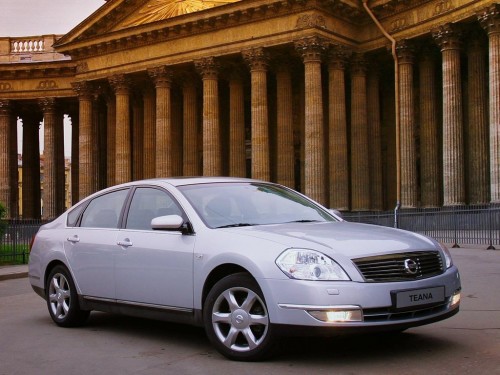 Характеристики автомобиля Nissan Teana 2.3 AT Luxury (06.2006 - 01.2008): фото, вместимость, скорость, двигатель, топливо, масса, отзывы