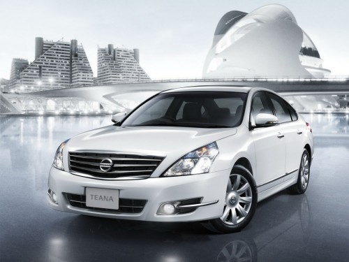 Характеристики автомобиля Nissan Teana 2.5 250XL (07.2010 - 05.2012): фото, вместимость, скорость, двигатель, топливо, масса, отзывы
