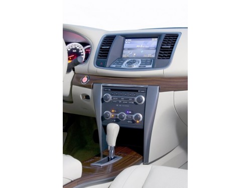 Характеристики автомобиля Nissan Teana 2.5 CVT Luxury+ (09.2011 - 02.2014): фото, вместимость, скорость, двигатель, топливо, масса, отзывы