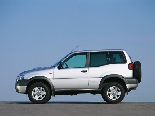 Характеристики автомобиля Nissan Terrano II 2.7 TD AT Sport 3dr (03.1999 - 11.2006): фото, вместимость, скорость, двигатель, топливо, масса, отзывы