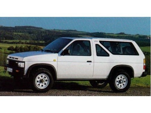 Характеристики автомобиля Nissan Terrano 2.7 TD MT (01.1988 - 03.1996): фото, вместимость, скорость, двигатель, топливо, масса, отзывы