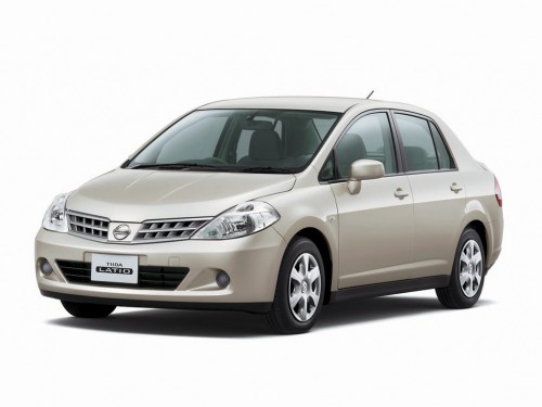 Характеристики автомобиля Nissan Tiida Latio 1.5 15M driving helper Autech drive gear type e (01.2008 - 09.2008): фото, вместимость, скорость, двигатель, топливо, масса, отзывы