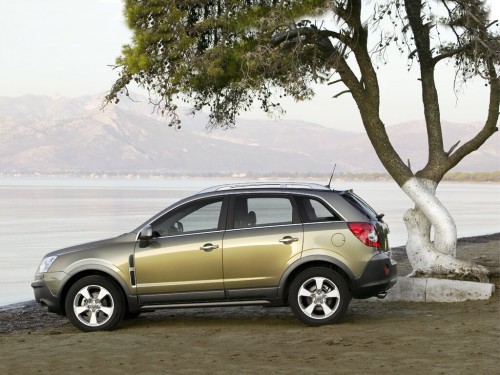 Характеристики автомобиля Opel Antara 2.0 CDTI MT 4WD Style (01.2010 - 11.2011): фото, вместимость, скорость, двигатель, топливо, масса, отзывы