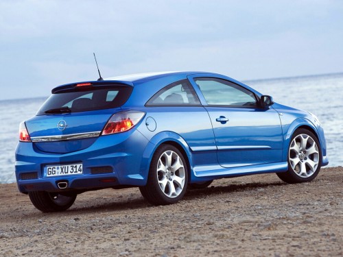 Характеристики автомобиля Opel Astra GTC 1.8 AT Edition (11.2006 - 10.2009): фото, вместимость, скорость, двигатель, топливо, масса, отзывы