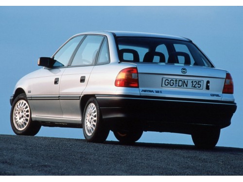 Характеристики автомобиля Opel Astra 1.4i MT GLS (06.1991 - 05.1994): фото, вместимость, скорость, двигатель, топливо, масса, отзывы