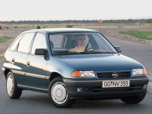 Характеристики автомобиля Opel Astra 1.6 16V AT GLS (08.1991 - 05.1994): фото, вместимость, скорость, двигатель, топливо, масса, отзывы