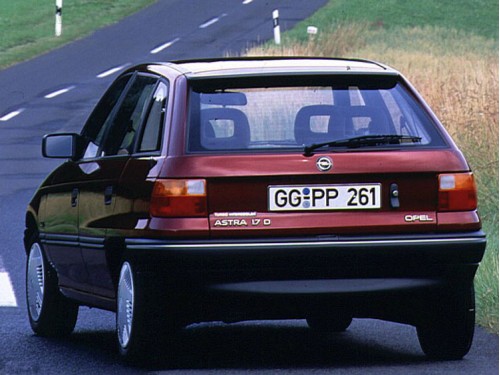 Характеристики автомобиля Opel Astra 1.4Si MT GL (08.1991 - 05.1994): фото, вместимость, скорость, двигатель, топливо, масса, отзывы