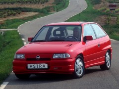 Opel Astra 1.4i MT GL (08.1991 - 07.1994)