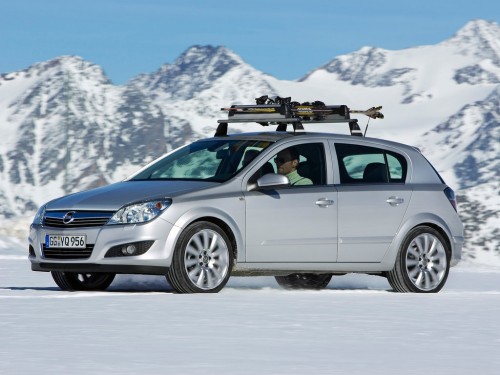 Характеристики автомобиля Opel Astra 1.3 CDTI MT Edition (11.2006 - 11.2009): фото, вместимость, скорость, двигатель, топливо, масса, отзывы