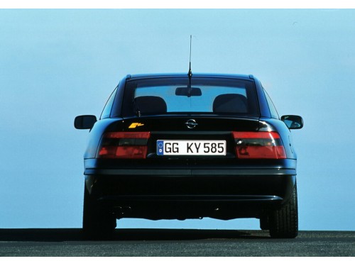 Характеристики автомобиля Opel Calibra 2.5i V6 AT DTM Edition (04.1995 - 06.1996): фото, вместимость, скорость, двигатель, топливо, масса, отзывы