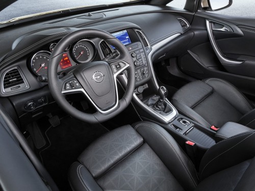 Характеристики автомобиля Opel Cascada 1.4 Turbo MT Edition (01.2013 - 01.2015): фото, вместимость, скорость, двигатель, топливо, масса, отзывы