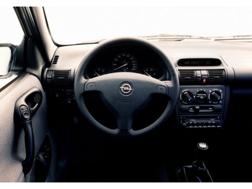 Характеристики автомобиля Opel Corsa 1.2i-16V AT Onyx (09.1998 - 09.2000): фото, вместимость, скорость, двигатель, топливо, масса, отзывы