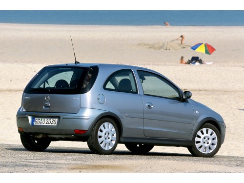 Характеристики автомобиля Opel Corsa 1.0 Easytronic Sport 3dr. (11.2004 - 09.2005): фото, вместимость, скорость, двигатель, топливо, масса, отзывы