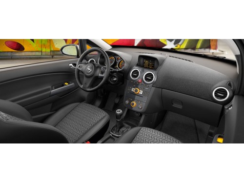 Характеристики автомобиля Opel Corsa 1.2 AMT Like Edition 3dr. (04.2013 - 11.2014): фото, вместимость, скорость, двигатель, топливо, масса, отзывы