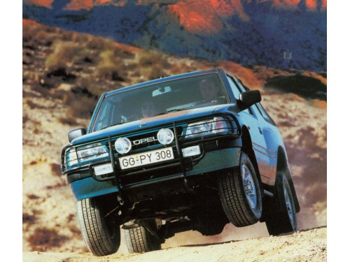 Характеристики автомобиля Opel Frontera 2.0i MT 3dr. (09.1993 - 03.1995): фото, вместимость, скорость, двигатель, топливо, масса, отзывы