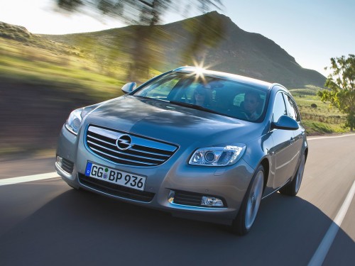 Характеристики автомобиля Opel Insignia 1.8 MT Elegance (01.2012 - 09.2013): фото, вместимость, скорость, двигатель, топливо, масса, отзывы