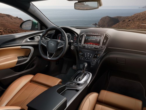 Характеристики автомобиля Opel Insignia 1.4 LPG Turbo MT Sport (06.2013 - 11.2017): фото, вместимость, скорость, двигатель, топливо, масса, отзывы
