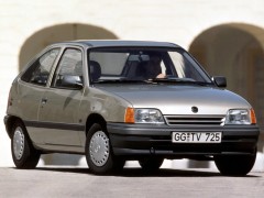 Opel Kadett 1.3 MT LS (02.1989 - 10.1989)