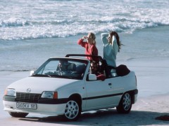 Opel Kadett 1.6 AT GL (03.1988 - 01.1989)