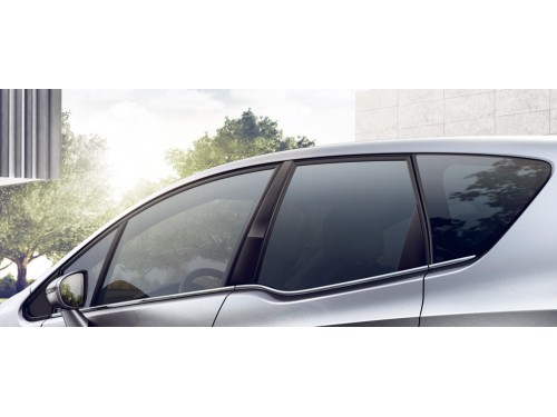 Характеристики автомобиля Opel Meriva 1.4 MT Drive (08.2014 - 03.2015): фото, вместимость, скорость, двигатель, топливо, масса, отзывы