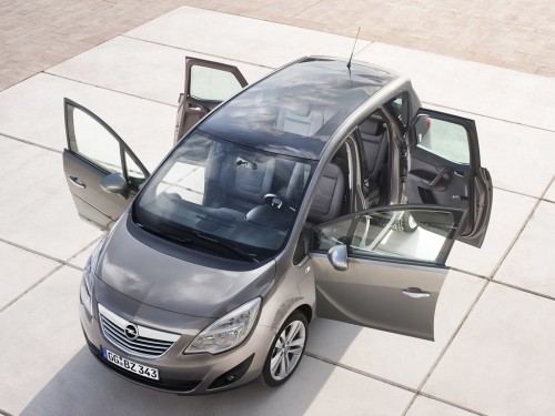 Характеристики автомобиля Opel Meriva 1.4 Turbo AT Enjoy (06.2011 - 03.2013): фото, вместимость, скорость, двигатель, топливо, масса, отзывы