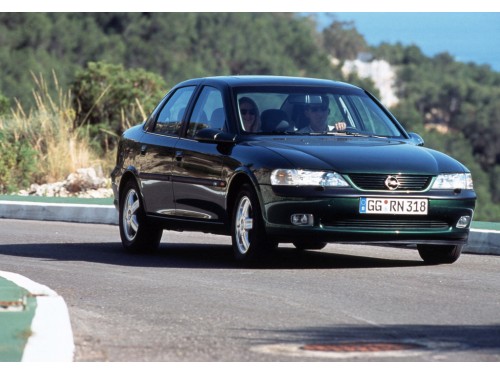 Характеристики автомобиля Opel Vectra 1.8 AT GL (10.1995 - 02.1999): фото, вместимость, скорость, двигатель, топливо, масса, отзывы