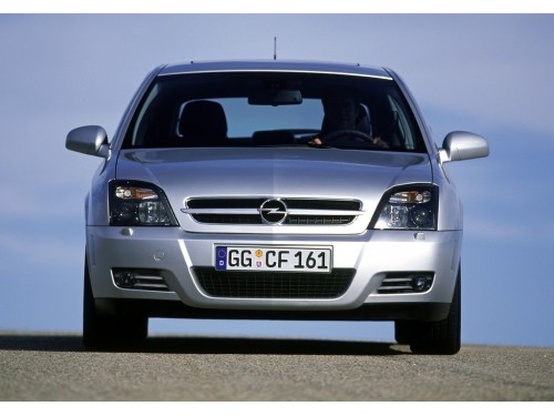 Характеристики автомобиля Opel Vectra 1.6 MT Edition (01.2005 - 11.2005): фото, вместимость, скорость, двигатель, топливо, масса, отзывы