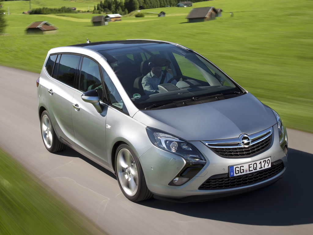 Opel Zafira Tourer 2011