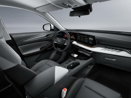 Характеристики автомобиля Oshan X5 Plus 1.5 AMT Pilot (12.2022 - н.в.): фото, вместимость, скорость, двигатель, топливо, масса, отзывы