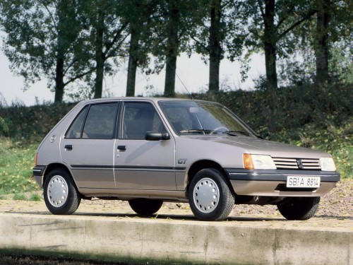 Характеристики автомобиля Peugeot 205 1.6 AT XS (09.1986 - 09.1990): фото, вместимость, скорость, двигатель, топливо, масса, отзывы