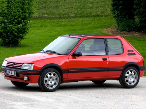 Характеристики автомобиля Peugeot 205 1.6 AT XS (10.1990 - 06.1996): фото, вместимость, скорость, двигатель, топливо, масса, отзывы