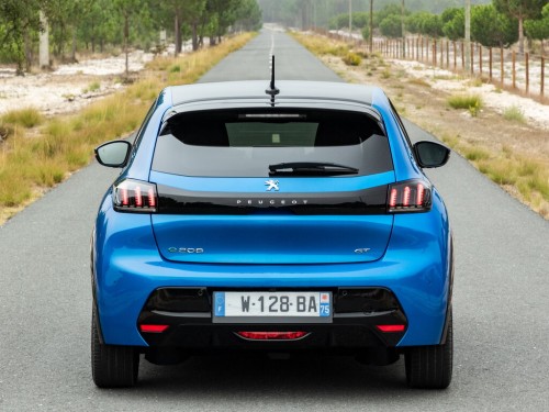 Характеристики автомобиля Peugeot 208 1.2 PureTech AT GT (07.2019 - н.в.): фото, вместимость, скорость, двигатель, топливо, масса, отзывы