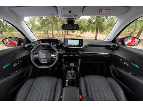 Характеристики автомобиля Peugeot 208 1.2 PureTech AT Active (08.2020 - н.в.): фото, вместимость, скорость, двигатель, топливо, масса, отзывы