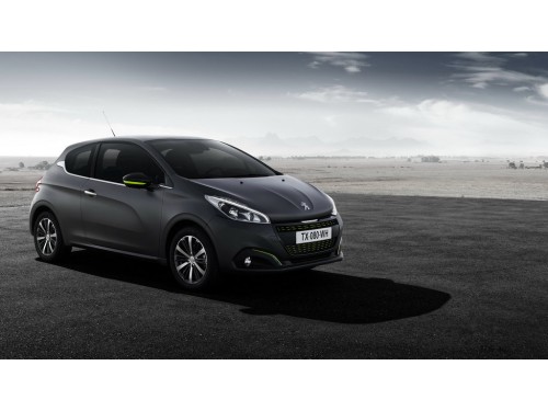 Характеристики автомобиля Peugeot 208 1.2 PureTech AT (06.2015 - 03.2019): фото, вместимость, скорость, двигатель, топливо, масса, отзывы