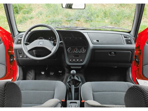 Характеристики автомобиля Peugeot 306 1.1i MT XN (03.1993 - 04.1997): фото, вместимость, скорость, двигатель, топливо, масса, отзывы