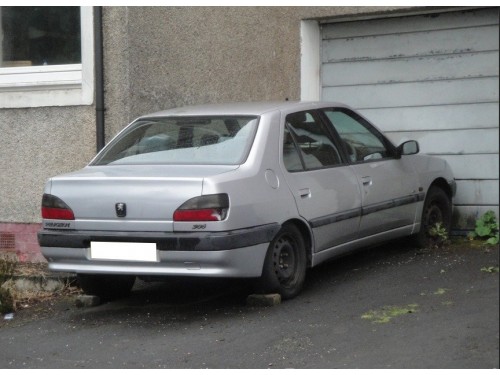 Характеристики автомобиля Peugeot 306 1.4i MT SL (05.1997 - 09.2000): фото, вместимость, скорость, двигатель, топливо, масса, отзывы