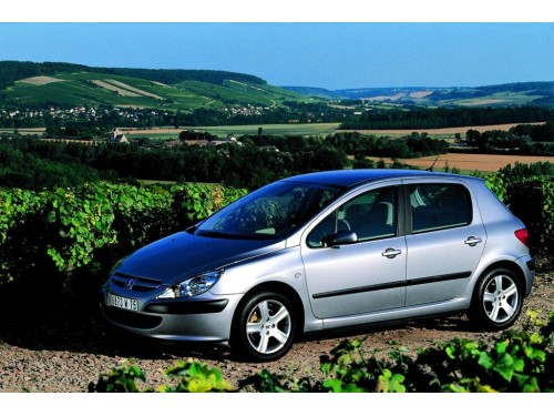 Характеристики автомобиля Peugeot 307 2.0 HDi MT Base (01.2001 - 04.2005): фото, вместимость, скорость, двигатель, топливо, масса, отзывы