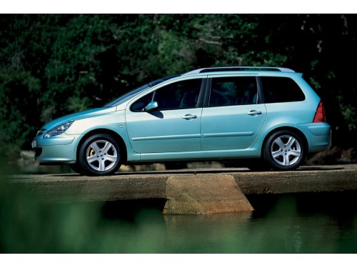 Характеристики автомобиля Peugeot 307 1.6 HDi MT Oxygo (06.2002 - 04.2005): фото, вместимость, скорость, двигатель, топливо, масса, отзывы