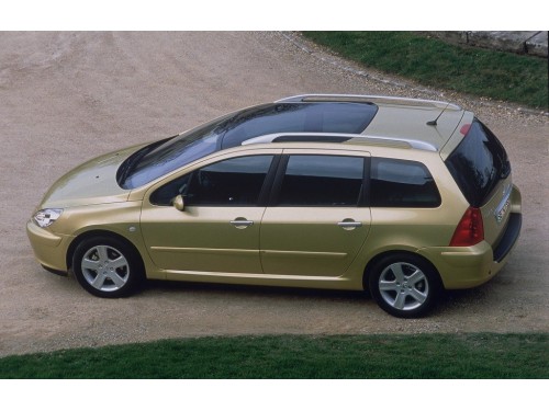 Характеристики автомобиля Peugeot 307 2.0 MT Platinum (06.2002 - 04.2005): фото, вместимость, скорость, двигатель, топливо, масса, отзывы