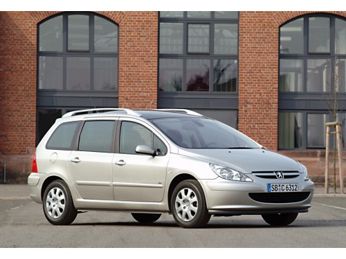 Характеристики автомобиля Peugeot 307 1.6 HDi MT Tendance (06.2002 - 04.2005): фото, вместимость, скорость, двигатель, топливо, масса, отзывы