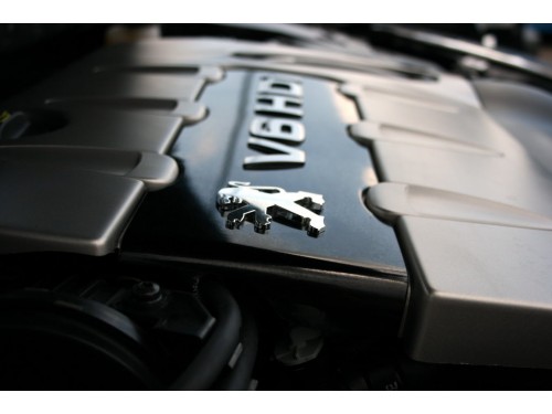 Характеристики автомобиля Peugeot 407 2.9 MT Coupe Pack (08.2008 - 01.2010): фото, вместимость, скорость, двигатель, топливо, масса, отзывы