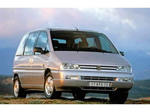 Характеристики автомобиля Peugeot 806 1.9 MT SVdt (06.1995 - 09.1998): фото, вместимость, скорость, двигатель, топливо, масса, отзывы