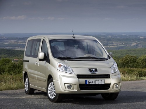 Характеристики автомобиля Peugeot Expert 1.6 HDi MT (06.2012 - 12.2013): фото, вместимость, скорость, двигатель, топливо, масса, отзывы