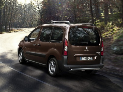 Характеристики автомобиля Peugeot Partner Tepee 1.6 MT Active (04.2012 - 03.2014): фото, вместимость, скорость, двигатель, топливо, масса, отзывы