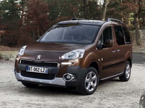 Характеристики автомобиля Peugeot Partner Tepee 1.6 MT Access (01.2015 - 12.2015): фото, вместимость, скорость, двигатель, топливо, масса, отзывы
