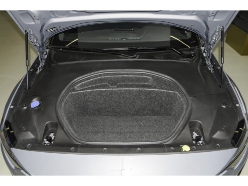 Характеристики автомобиля Polestar 2 78 kWh Long Range Dual Motor (04.2021 - 03.2023): фото, вместимость, скорость, двигатель, топливо, масса, отзывы