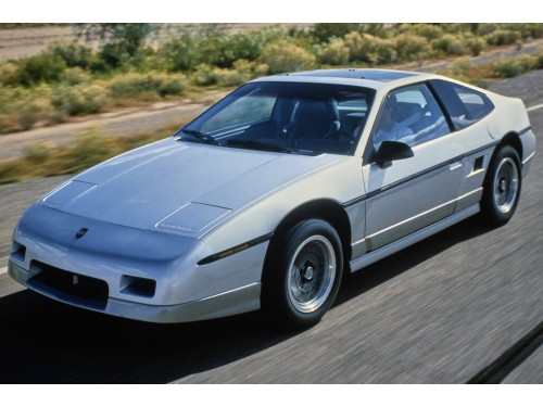 Характеристики автомобиля Pontiac Fiero 2.8 AT Fiero GT (01.1986 - 12.1986): фото, вместимость, скорость, двигатель, топливо, масса, отзывы